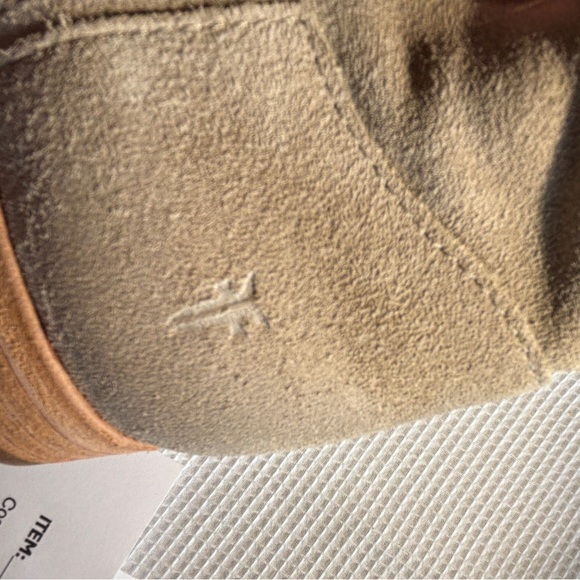 Frye 6B Leather Bootie NWOT No Flaws Pull on 1” heel  Beige Suede Comfy Luxury - Picture 7 of 9